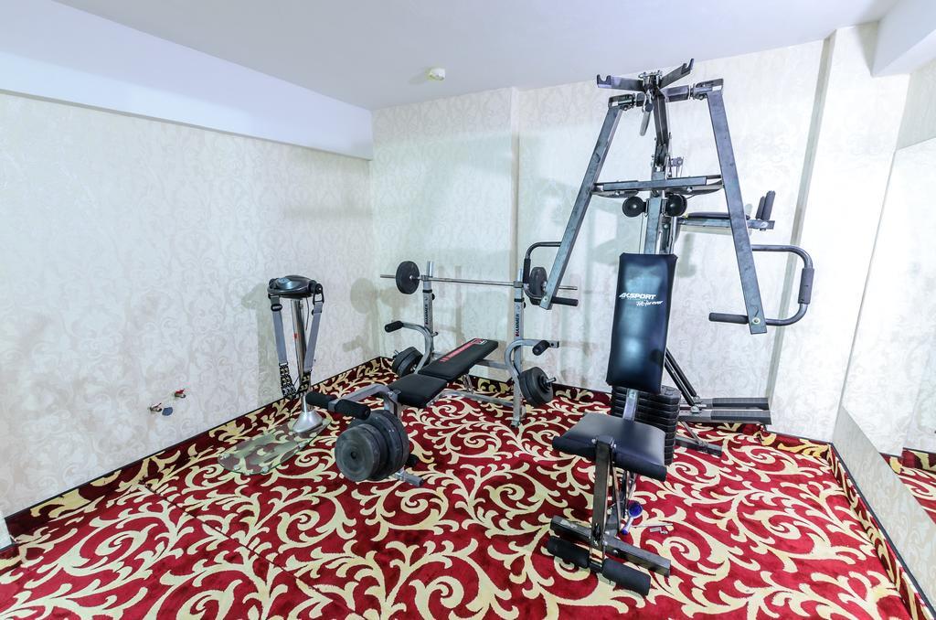 Hotel Articus Craiova Ngoại thất bức ảnh