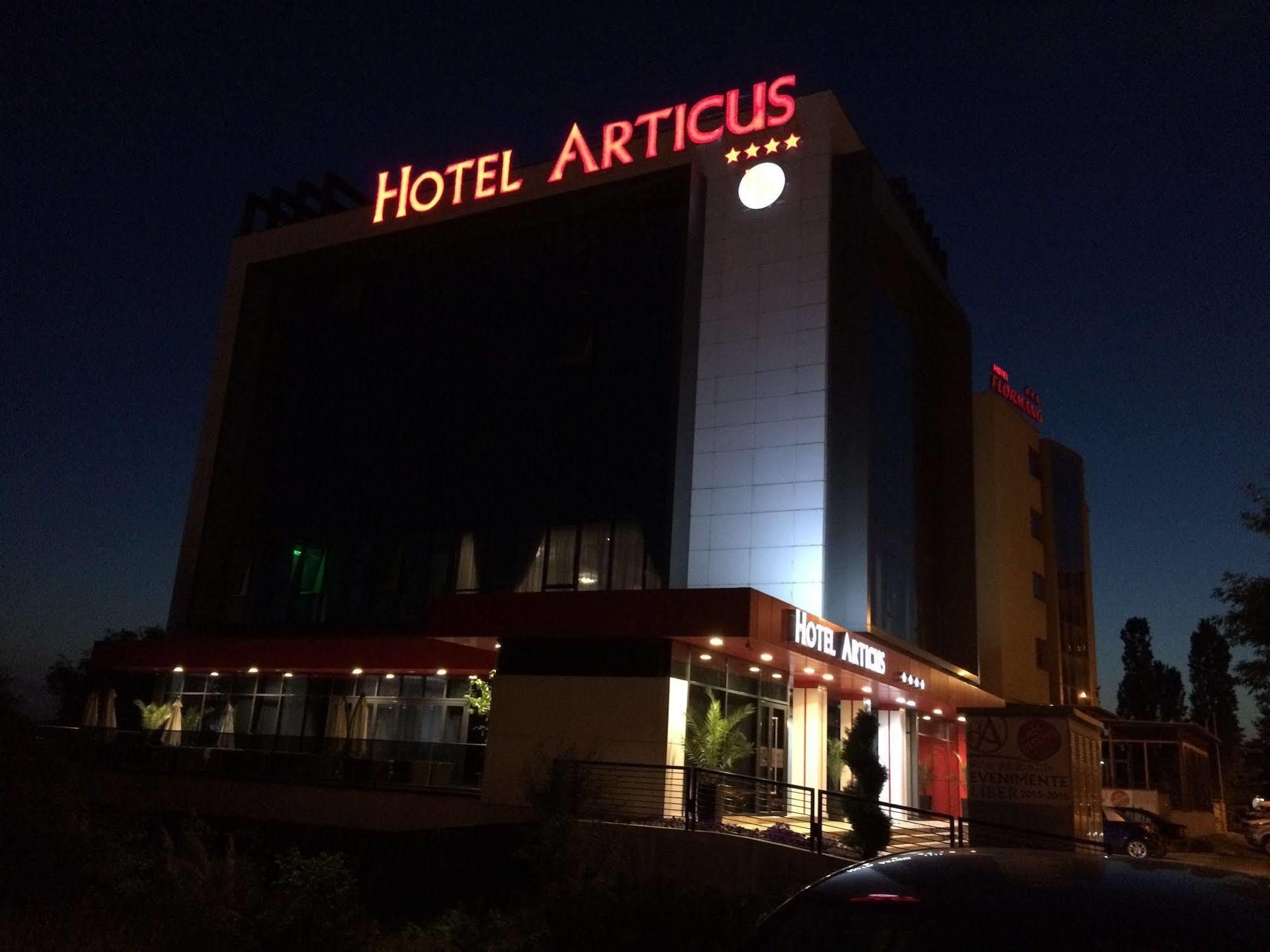 Hotel Articus Craiova Ngoại thất bức ảnh